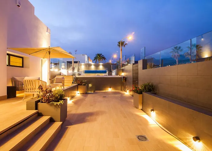 Luxury Private With Heated Pool And Amazing Ocean View 别墅 *